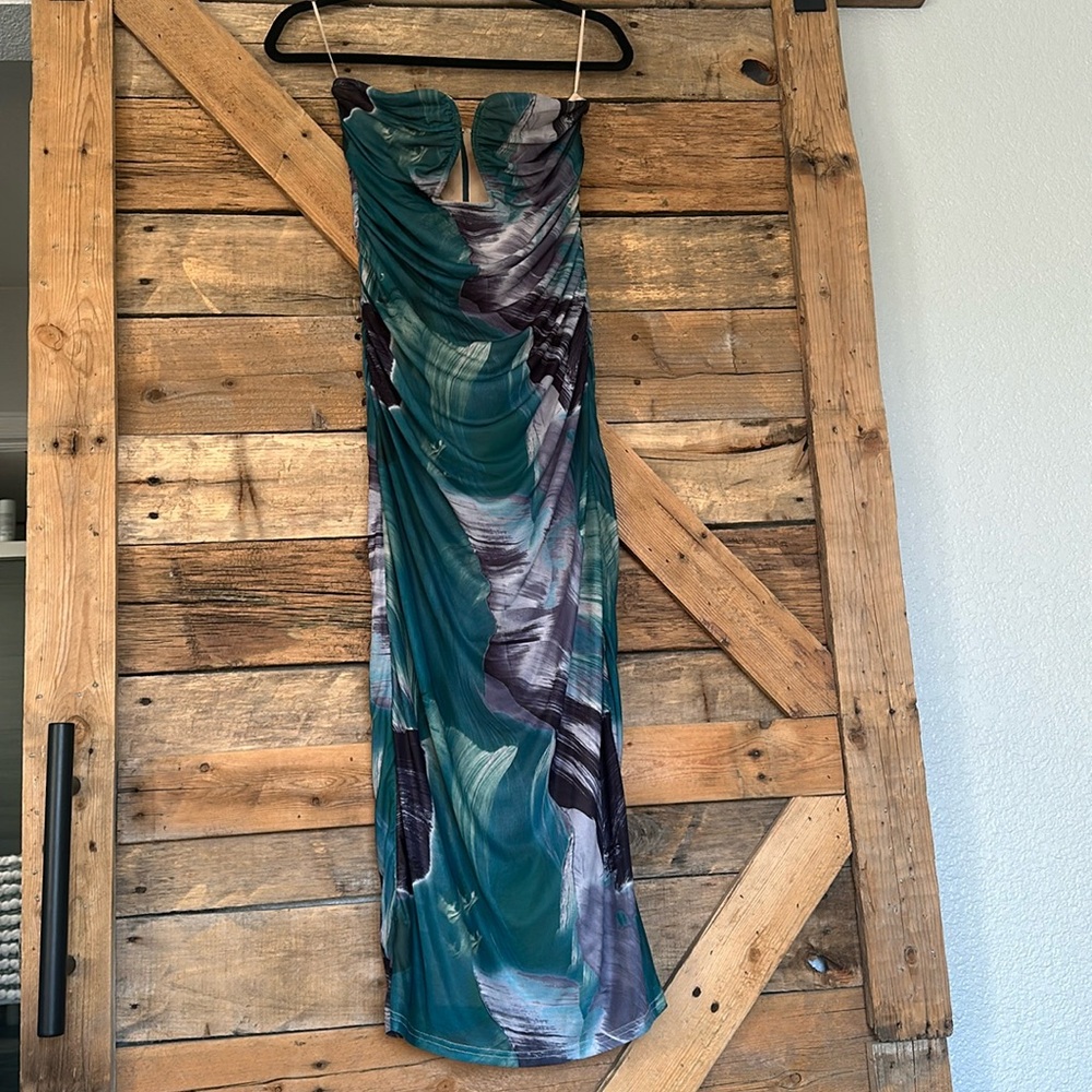 Midi strapless dress